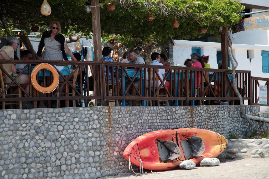 Paralia Guest House Agia Roumeli Exterior photo