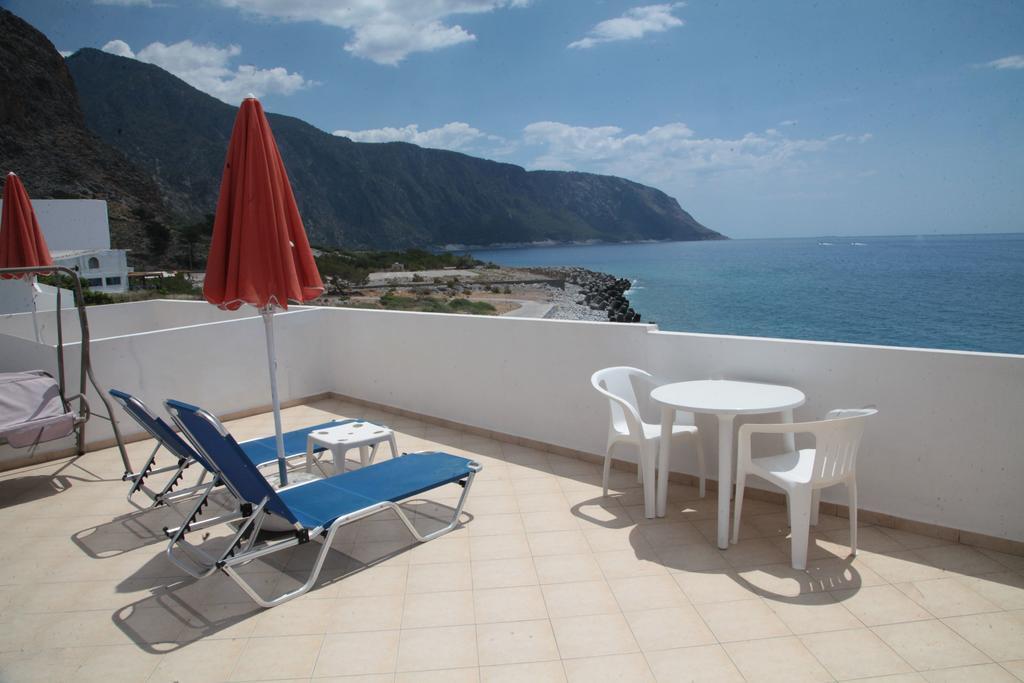 Paralia Guest House Agia Roumeli Exterior photo