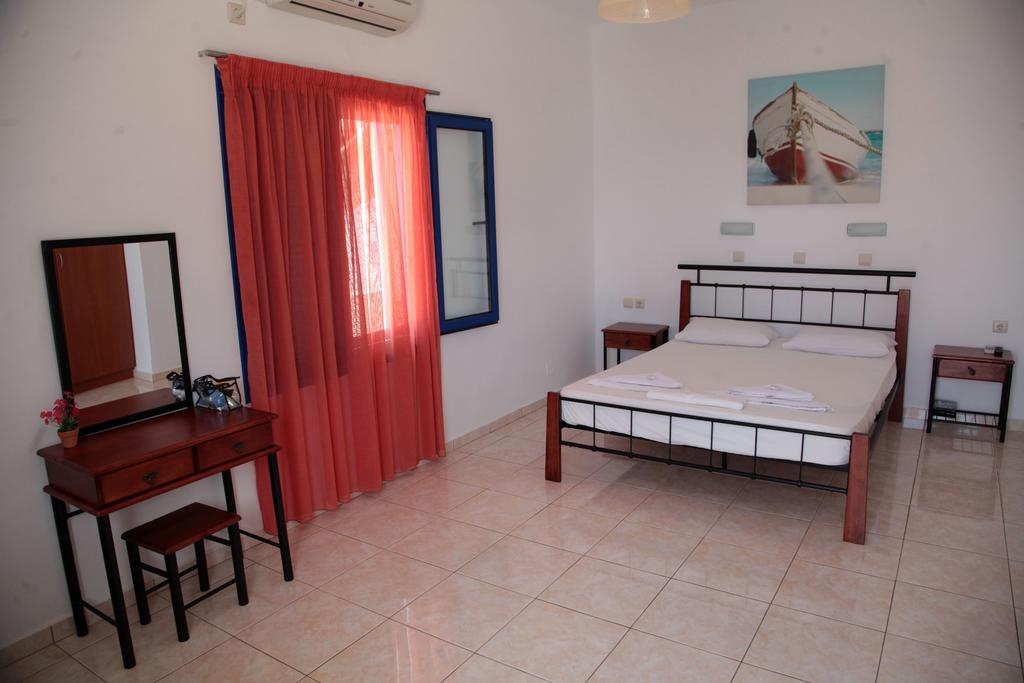 Paralia Guest House Agia Roumeli Room photo