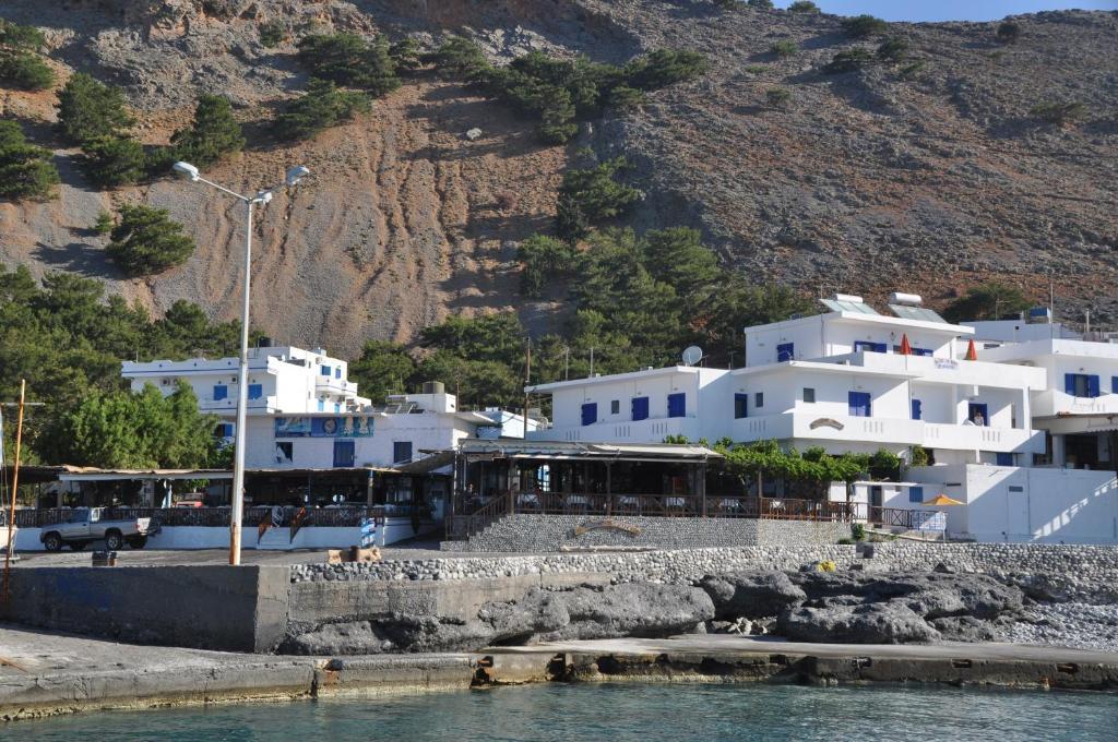 Paralia Guest House Agia Roumeli Exterior photo