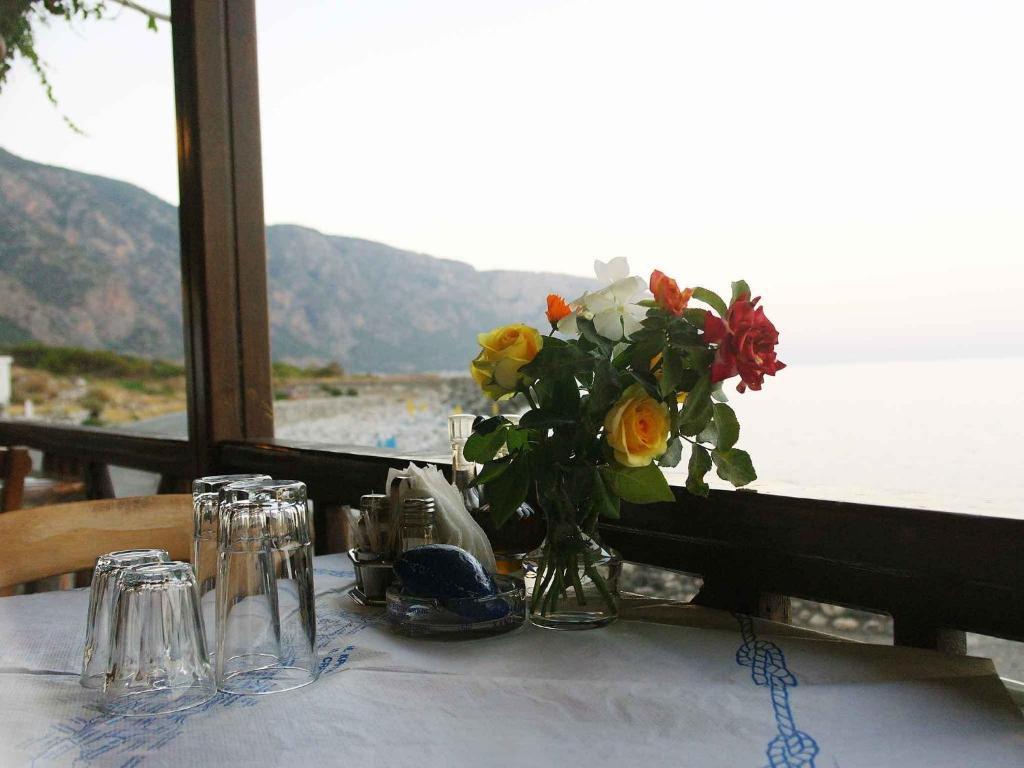 Paralia Guest House Agia Roumeli Exterior photo