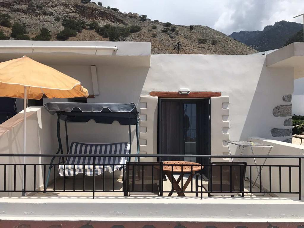 Paralia Guest House Agia Roumeli Exterior photo