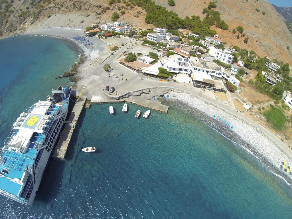Paralia Guest House Agia Roumeli Exterior photo