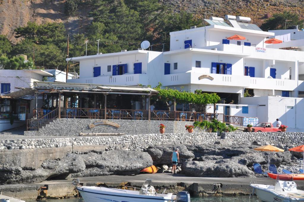 Paralia Guest House Agia Roumeli Exterior photo