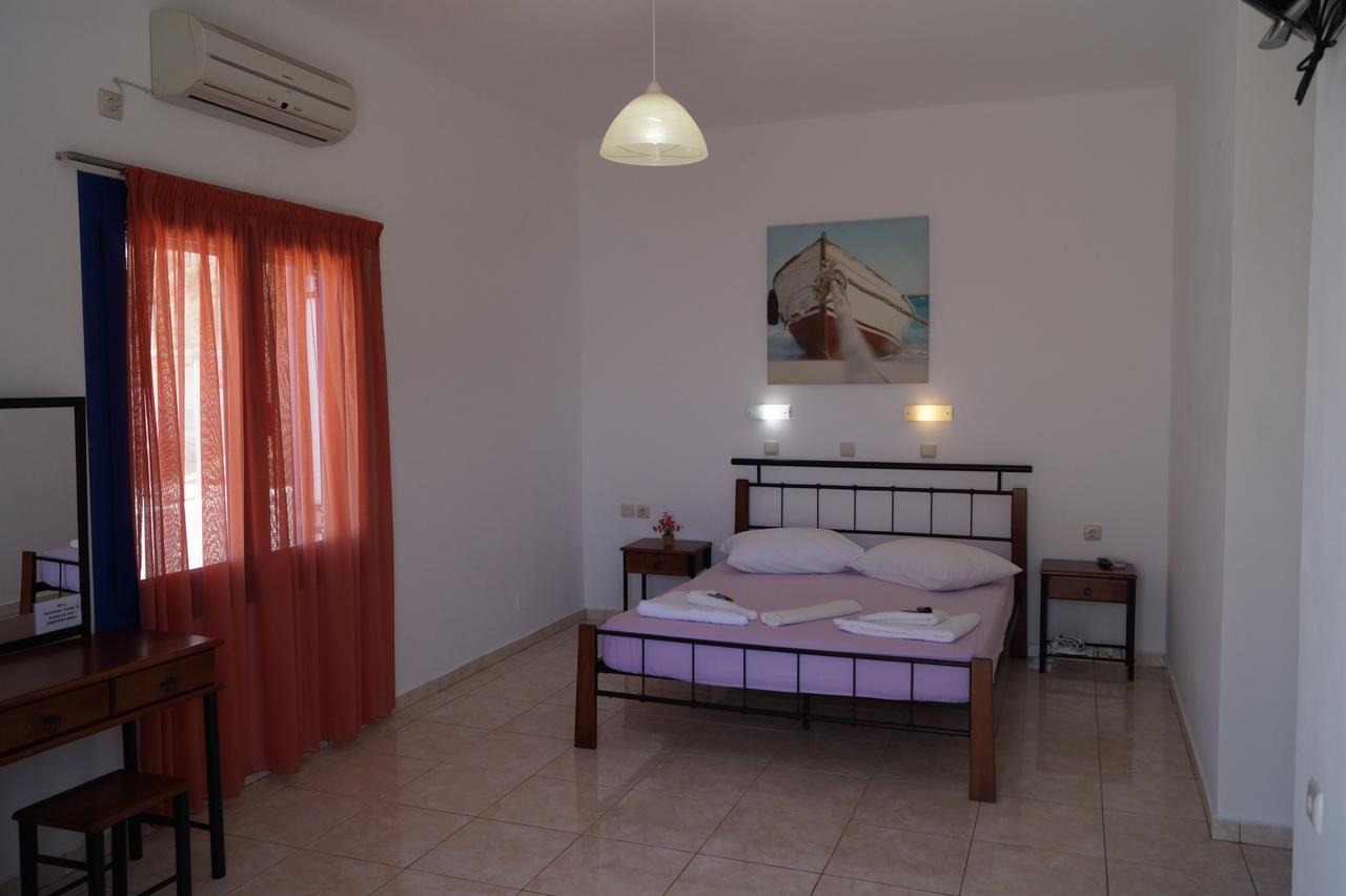 Paralia Guest House Agia Roumeli Exterior photo