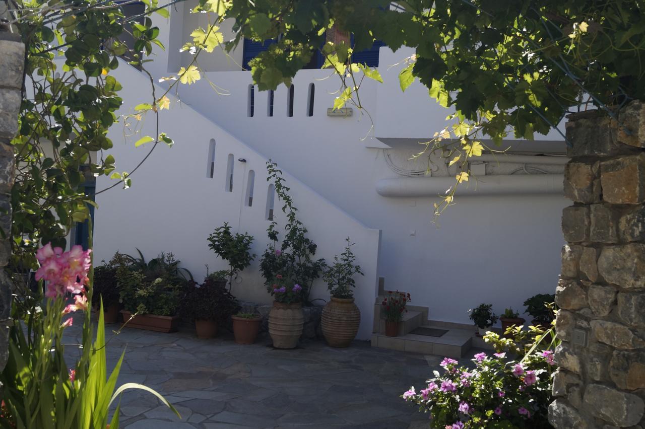 Paralia Guest House Agia Roumeli Exterior photo